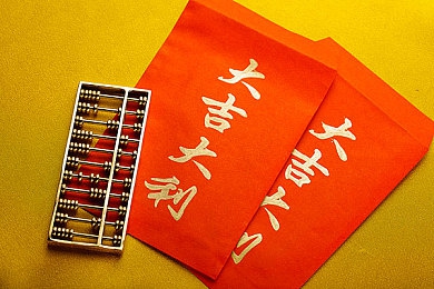 成人网站Pornhub：网络监管风云录：平衡自由与安全，共筑清朗网络空间-2