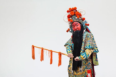 黄色视频怎么看：揭秘网络迷雾：青少年如何抵御黄色视频危害，共建清朗网络空间