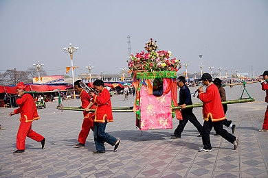 精品无人区一码卡二卡三：解锁神秘探险之旅：揭秘“精品无人区”中的神秘力量与攻略-1