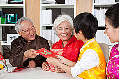 红桃视频隐藏人口代码：隐私守护者：揭秘神秘代码，守护网络安全之旅-2