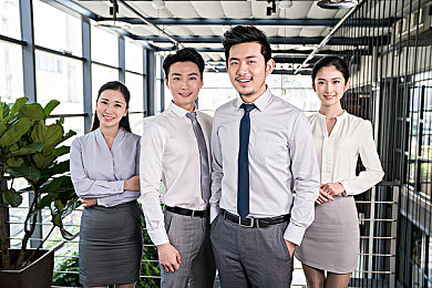 男女错错错APP：“性别错位互动新潮流，趣味社交需审慎应对”