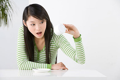 成人精品一区二区三区：成人传奇，三区盛宴，探索欲望世界