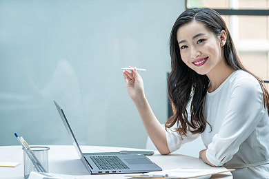按摩师把我按的喷水：按摩失控，喷水事件揭示养生行业服务质量隐忧，呼唤规范监管-1