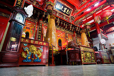 牛牛热这里只有精品：牌海牛牛，智勇对决，尽享休闲盛宴-1