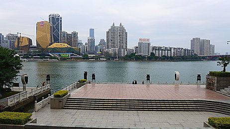 坤坤进老师句号里：句号奥秘大闯关：趣味益智冒险之旅-2
