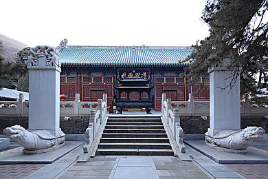 英语老师穿白色让我c：趣味英语学习新体验：寓教于乐游戏引发热潮，轻松掌握单词短语-2