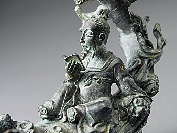 班花趴下让我 了一：网络热词解析：揭秘“班花趴下”背后的心理游戏与语言创新