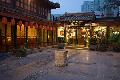 69乐园夫妻交换：婚姻边界试炼：揭秘“乐园夫妻交换”背后的伦理漩涡-2