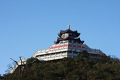 梦莹和翁屋顶欢爱：江南水乡传奇：梦莹翁屋顶情缘，浪漫千古传佳话-4