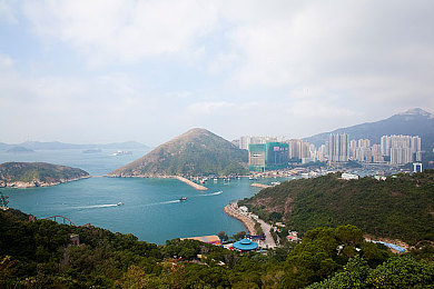 公牛和女人高潮：激情探险，草原酒吧，高潮之旅：游戏新体验大揭秘-2