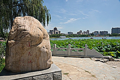 陈可心雪山香居：雪山巅峰盛启，陈可心香居引燃旅游新热点，带你体验绝美风光