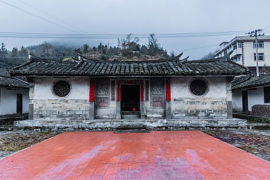 久久五月天丁香：漫步丁香花海，尽享音乐时光之旅-2