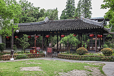 精品卡一卡二卡三99：“超值卡牌新体验，99元畅玩三大精彩，乐享竞技社交盛宴”-3