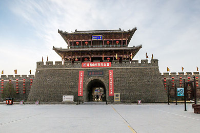 翁与小莹4p：穿梭时光之旅，翁莹冒险传奇再现-2