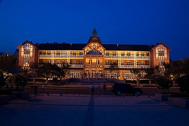 zzzttt万里长征：新时代青年重走长征路，接力传承红色基因，共铸民族复兴中国梦