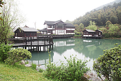 花季传媒4.0.4：新潮流互动体验，引领新媒体游戏新境界-3
