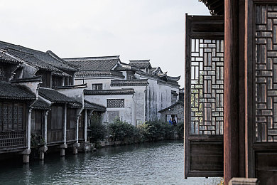 情欲直播app下载：猎奇诱惑背后：网络直播伦理危机挑战-3
