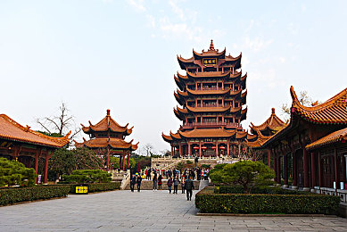 深夜18禁：网络直播监管挑战：构建清朗空间，守护深夜文明净土-2