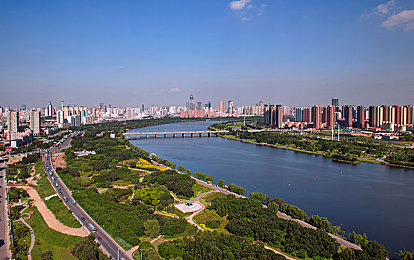 www.一个人看：独自探险之旅：个性化内容盛宴，发现生活无限可能