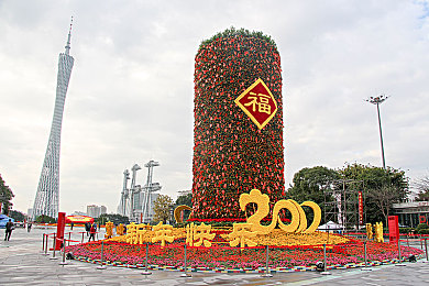 变态打屁股秘 免费网站P站：网络净化者：守护清朗空间-2