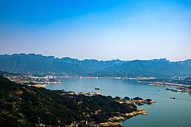 九热精品：探寻游戏宝藏：揭秘引领潮流的九大精品游戏魅力-2