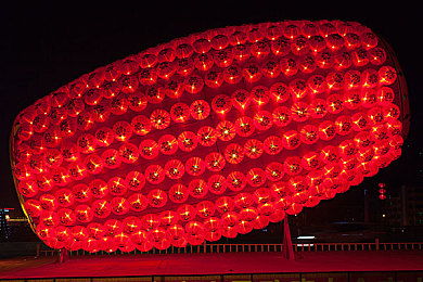 伟忠抱着梦莹回乡祭祖仪式：千年家国情怀，梦莹回乡祭祖传承之旅-2