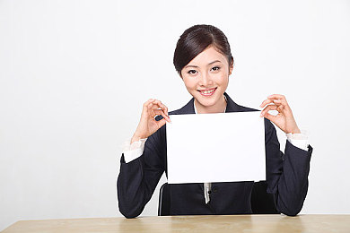 二次元落体美女软件：二次元动画互动软件热议不断，创新娱乐引发价值观思考-2