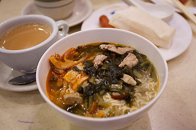男按摩师舌头伸进去：行业规范再审视：揭秘按摩服务中的隐私保护困境-3