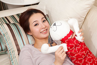 五月天婷婷大香蕉：网络热词揭秘：探寻“五月天婷婷大香蕉”背后的文化潮流-3