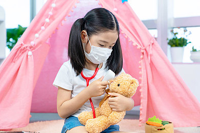 巨大 妓女 动漫：视觉冲击下的人文探讨：争议动漫《巨影》引发道德与艺术边界大讨论-4