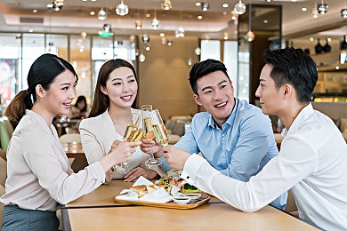 满十八岁可以从此转入：青春飞跃，解锁成人游戏新纪元-4