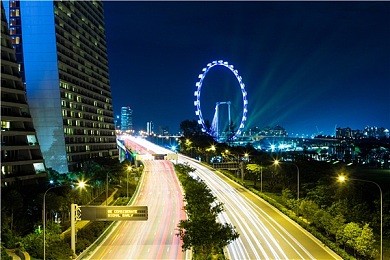 美女全裸app：视觉盛宴中的战略霸业，全裸女兵打造独特策略王国