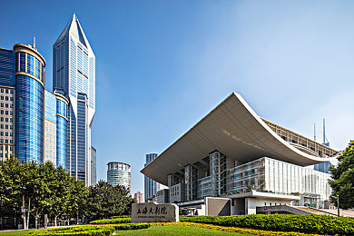 操逼游戏：低俗游戏争议引发社会关注，行业监管亟待加强，为青少年营造健康游戏环境