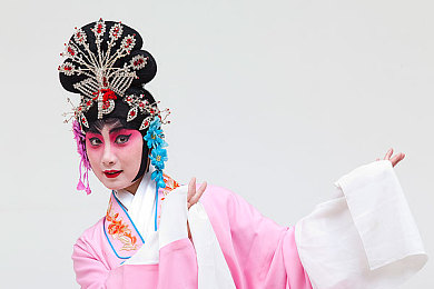 女生男生在一起在差差差：校园恋爱风波：性别差异引发教育反思，社会热议“纯洁”与“情感”冲突-5